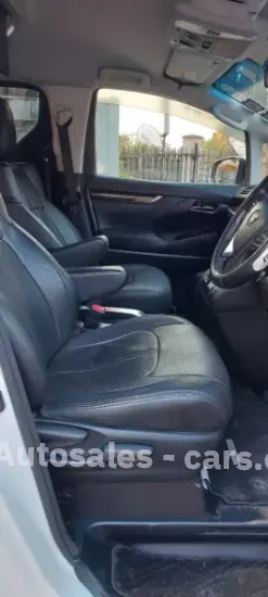 Picture of Toyota Alphard G 2016