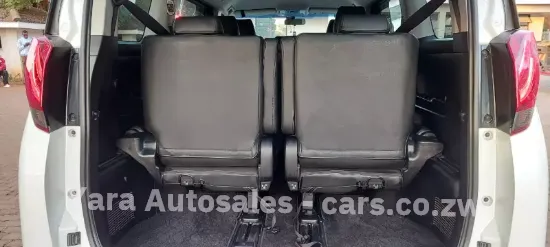 Picture of Toyota Alphard G 2016