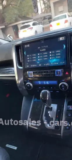 Picture of Toyota Alphard G 2016