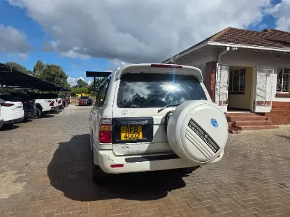 Picture of Toyota Land Cruiser 2004