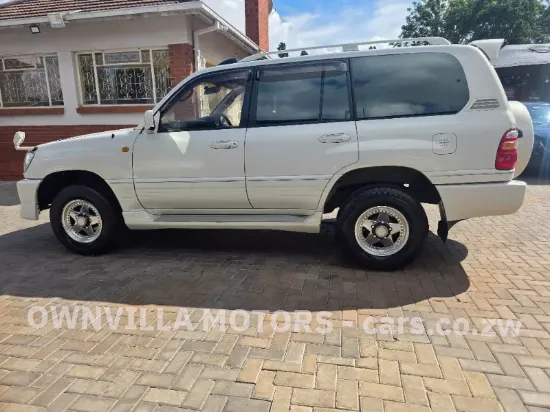 Picture of Toyota Land Cruiser 2004