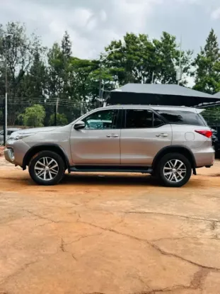 Picture of Toyota Fortuner 2017