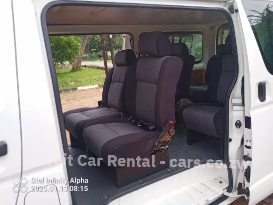 Picture of Toyota Hiace 10 seater (baby quantum)