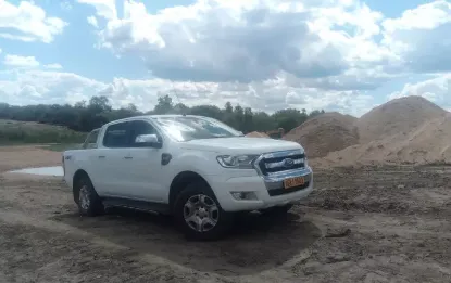 Picture of Ford Ranger double cab