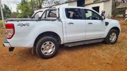 Picture of Ford Ranger double cab