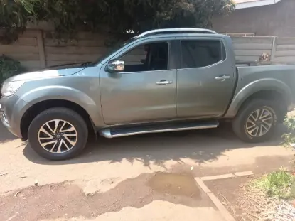 Picture of NISSAN NAVARA