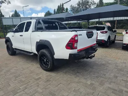 Picture of Toyota Hilux 2021