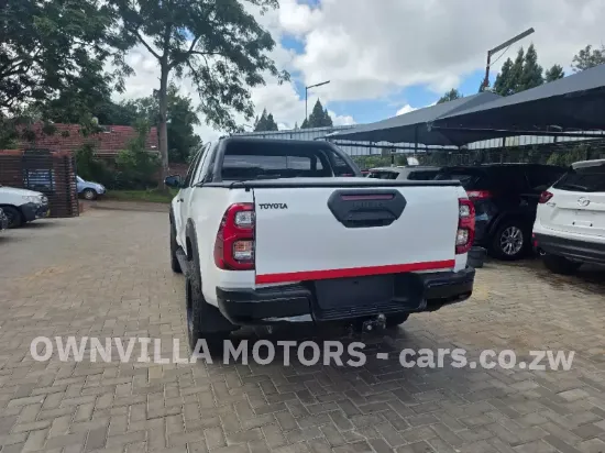 Picture of Toyota Hilux 2021