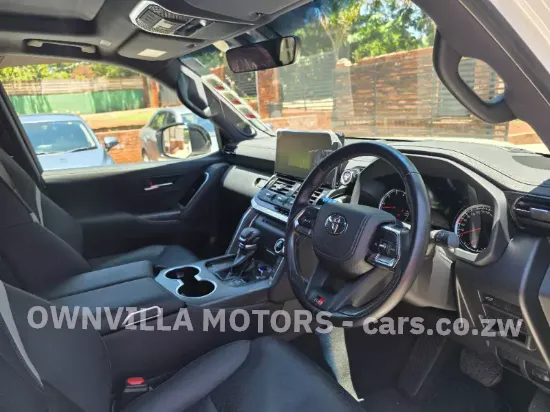 Picture of Toyota Land Cruiser 2024