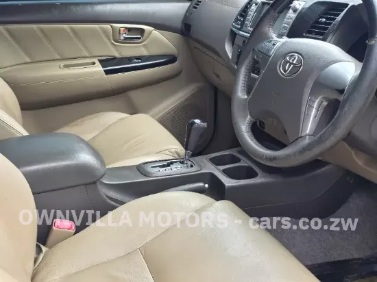 Picture of Toyota Fortuner 2014