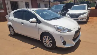 Picture of Toyota Aqua 2017