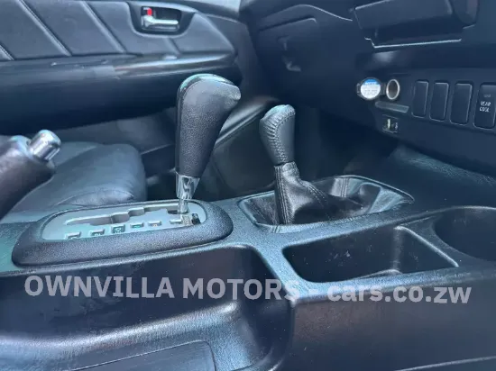 Picture of Toyota Fortuner 2015