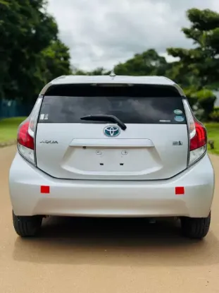 Picture of Toyota Aqua 2015