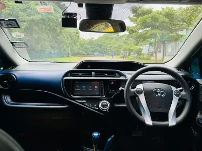Picture of Toyota Aqua 2015