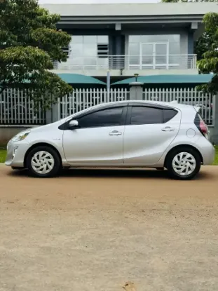 Picture of Toyota Aqua 2015