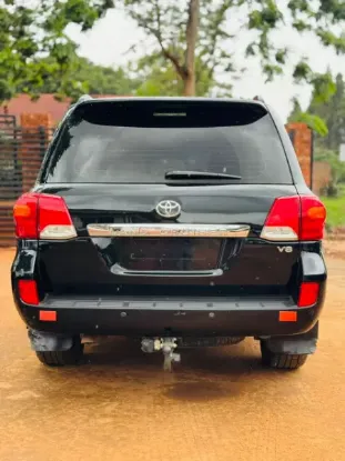 Picture of Toyota Land Cruiser 2015