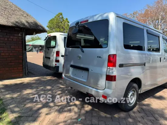 Picture of Toyota Townace 2017