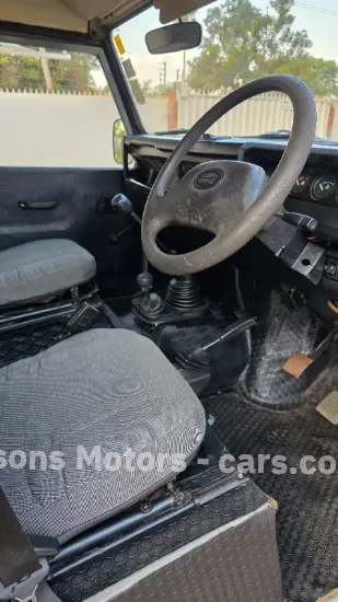 Picture of Land Rover Defender 1999