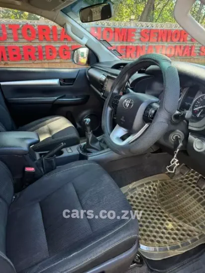 Picture of Toyota Hilux 2021
