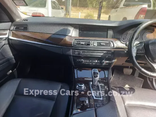 Picture of BMW 5 Series 2010