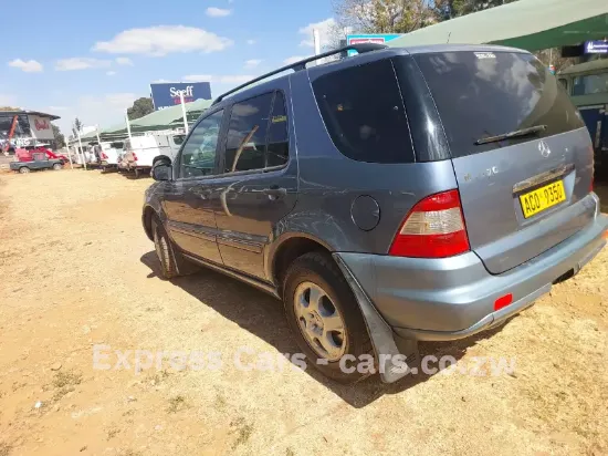 Picture of Mercedes Benz ML-Class 2005
