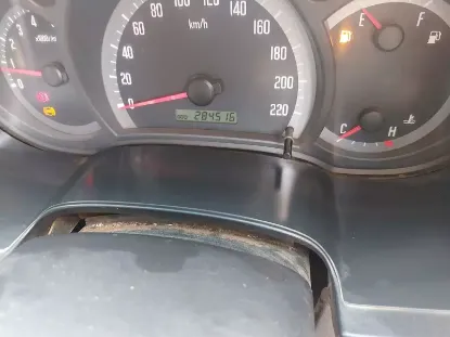 Picture of Isuzu KB250 2009