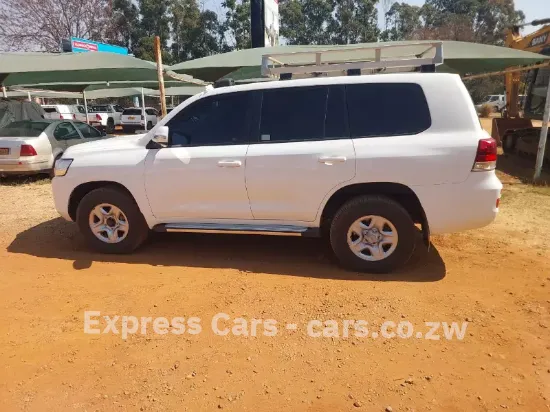 Picture of Toyota Land Cruiser 2016