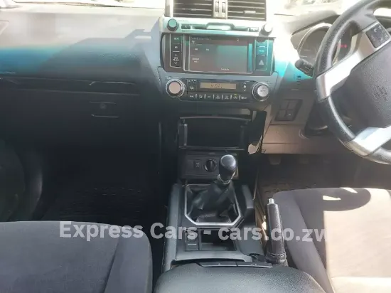 Picture of Toyota Land Cruiser 2016