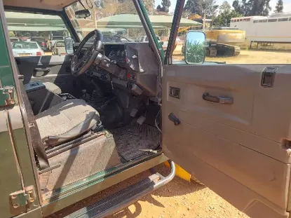 Picture of Land Rover Defender 1997