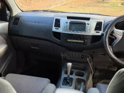 Picture of Toyota Hilux 2013