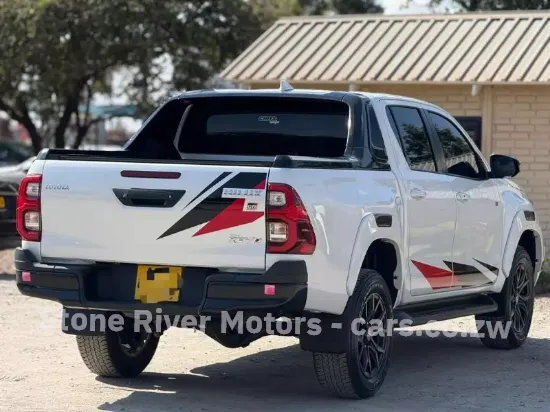 Picture of Toyota Hilux 2024