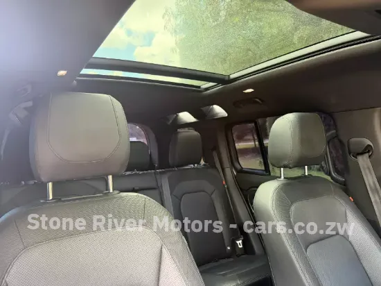 Picture of Land Rover Defender 2022