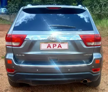 Picture of Jeep Grand Cherokee 2012