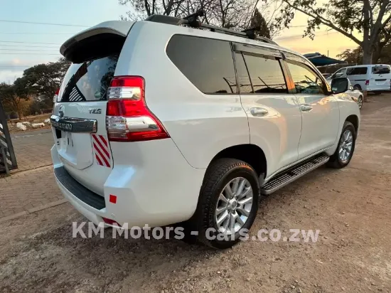 Picture of Toyota Prado 2017