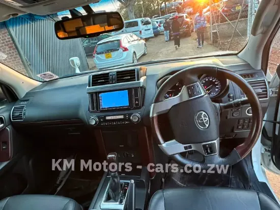 Picture of Toyota Prado 2017