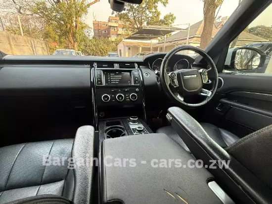 Picture of Land Rover Discovery 2017