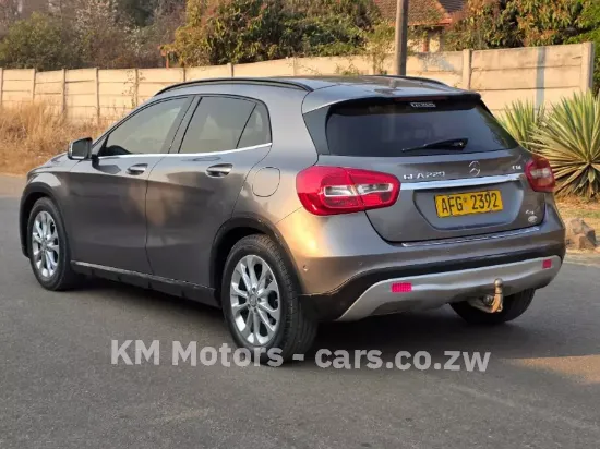 Picture of Mercedes Benz GLA 2016