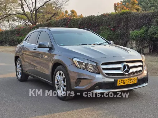 Picture of Mercedes Benz GLA 2016