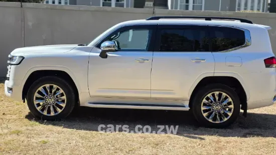 Picture of Toyota LX 2025