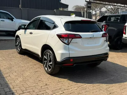 Picture of Honda Vezel 2016