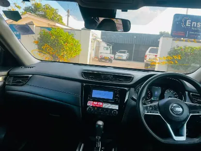 Picture of Nissan X-Trail 2020