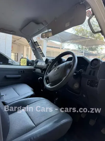 Picture of Toyota Landcruiser 2017