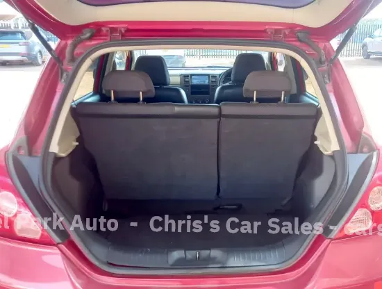 Picture of Nissan Tiida 2005