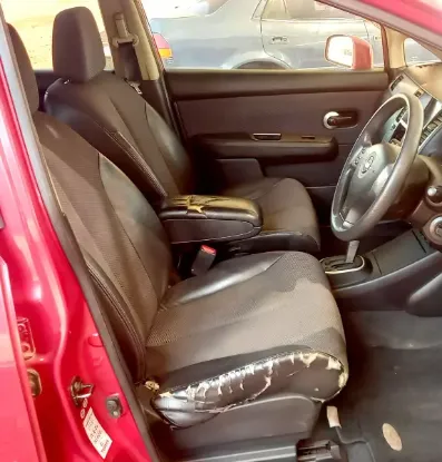 Picture of Nissan Tiida 2005