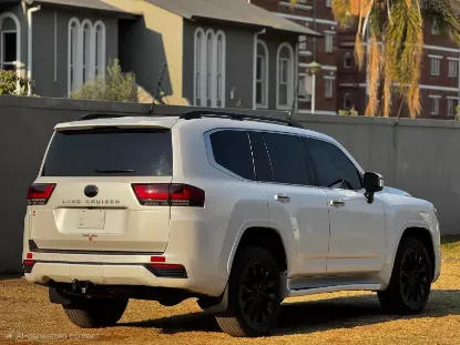 Picture of Toyota landcruiser 2023
