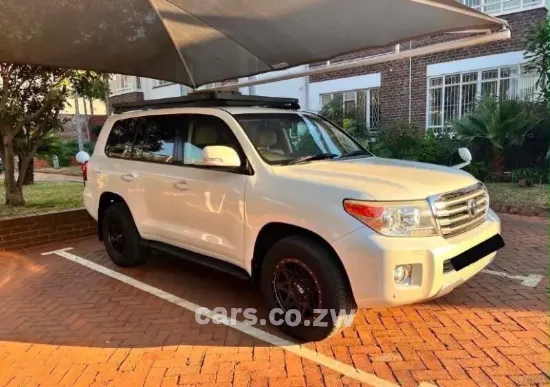 Picture of Toyota Land Cruiser 2014