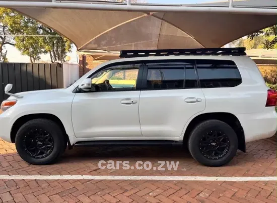 Picture of Toyota Land Cruiser 2014
