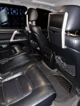 Picture of Toyota Land Cruiser 2013