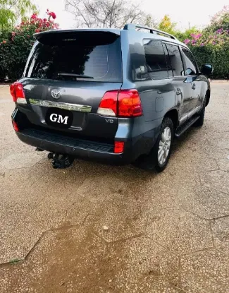 Picture of Toyota Land Cruiser 2013