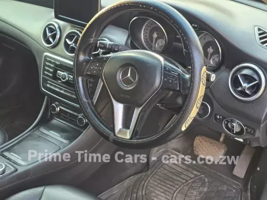 Picture of Mercedes Benz GLA 2016